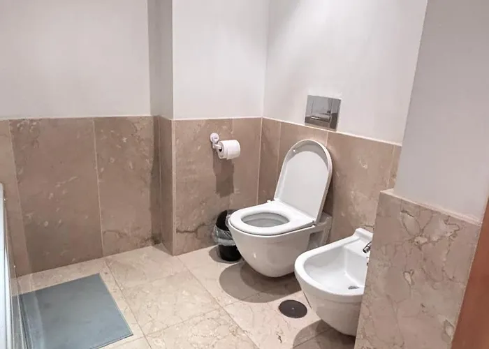 Airport Comfort Homestay Lisbon